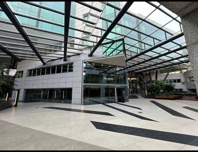364M² OFFICE TO LET IN SANDTON CENTRAL